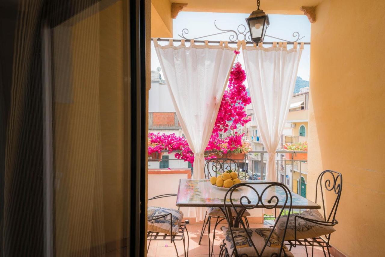 Case Borgo Vacanze Летояни Екстериор снимка