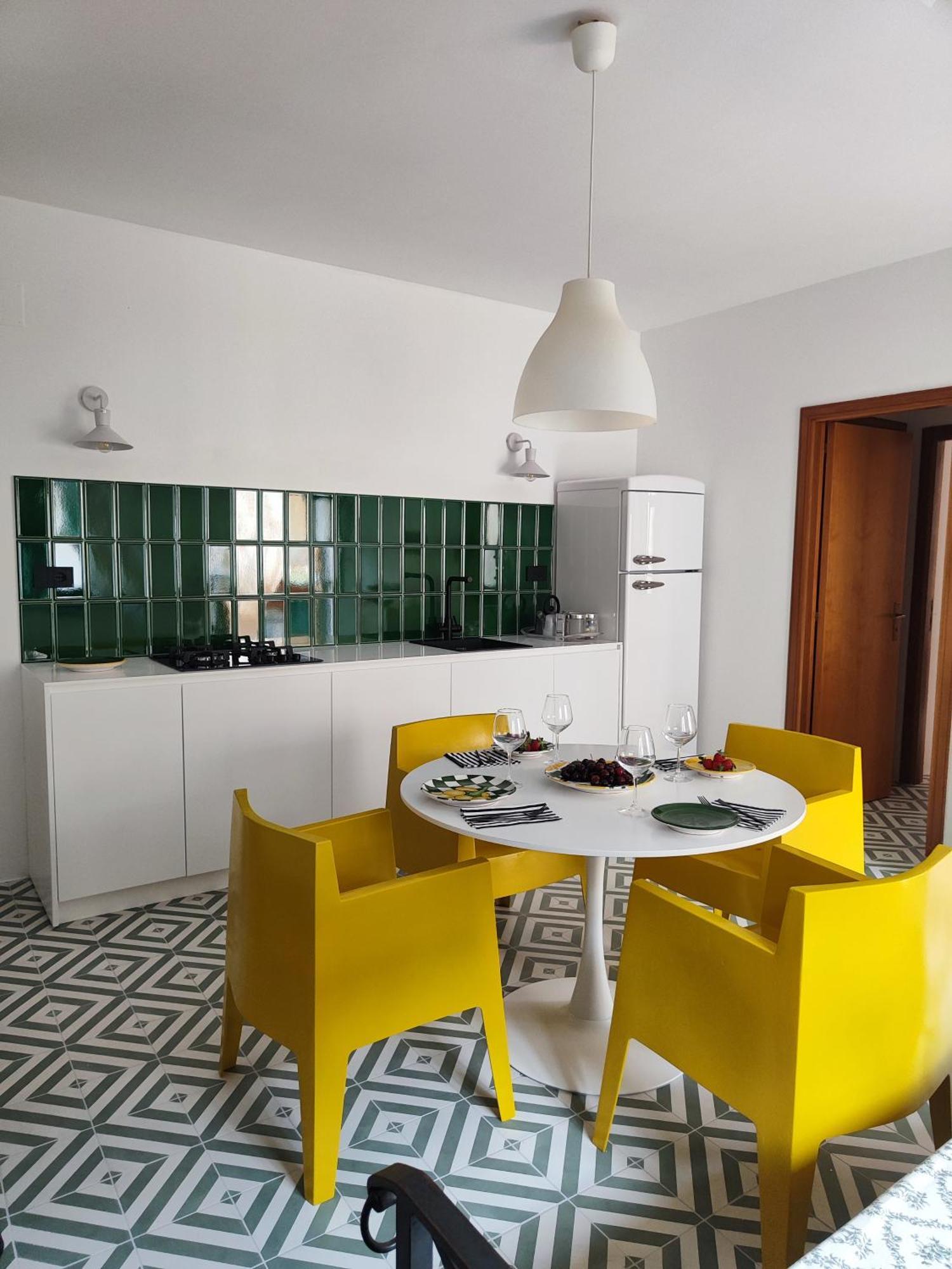 Case Borgo Vacanze Летояни Екстериор снимка