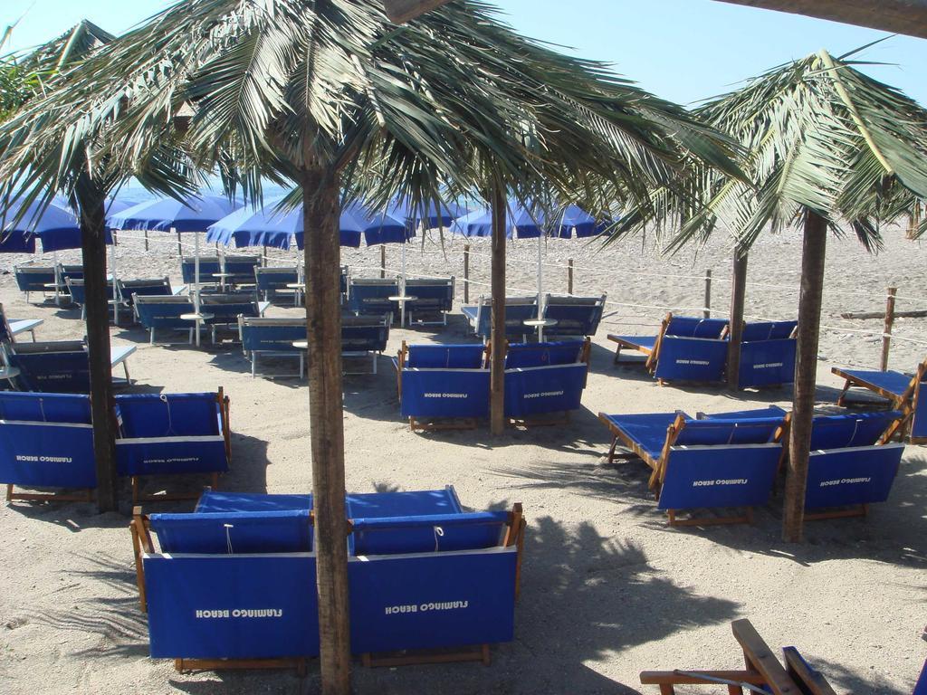 Case Borgo Vacanze Летояни Екстериор снимка