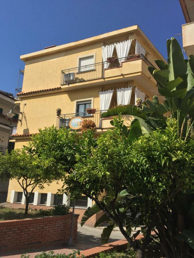 Case Borgo Vacanze Летояни Екстериор снимка