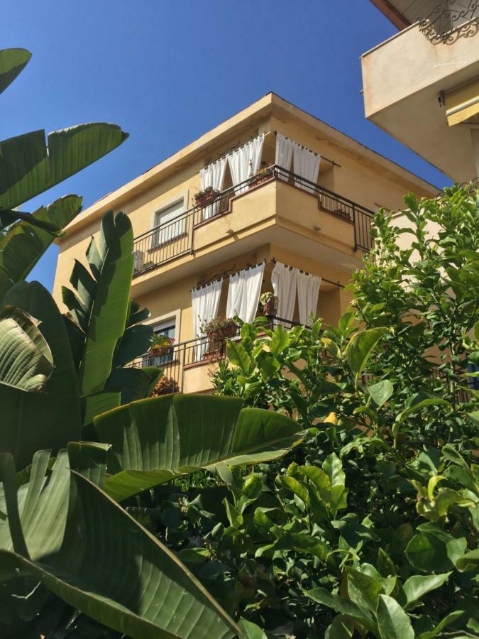 Case Borgo Vacanze Летояни Екстериор снимка